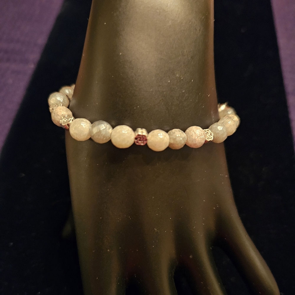 Elegant Beaded Bracelet